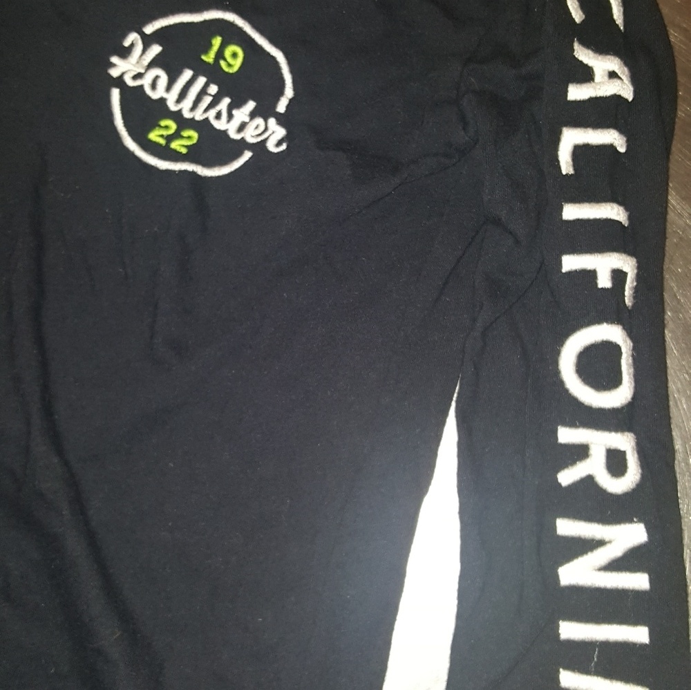 Woman's Hollister Shirt